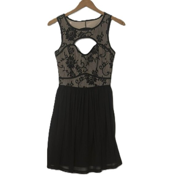 UP Dresses & Skirts - Cute Mini Dress Lace Tap Tank Top Cut Out Size Xsmall